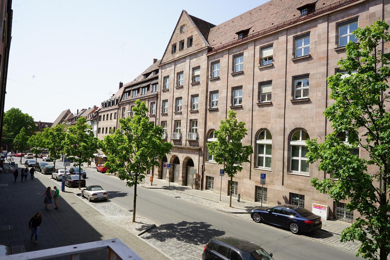 äußere Laufer Gasse